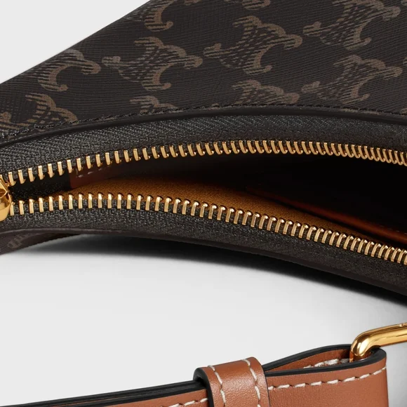 Luxury Inspired Shoulder Bag - Picture 4 of 7